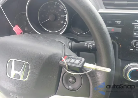 2015 Honda Fit Lx z USA, uszkodzony, nr VIN 3HGGK5H51FM728164